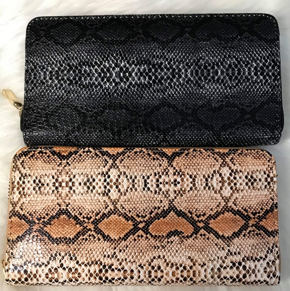 BROWN SNAKE SKIN SINGLE ZIPPER ORGANIZER WALLET - Picture 4 of 4